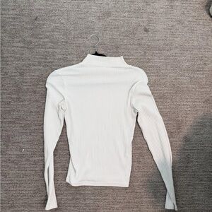 Elegant White Ribbed Women's Top